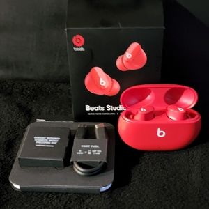 Beats Studio Buds